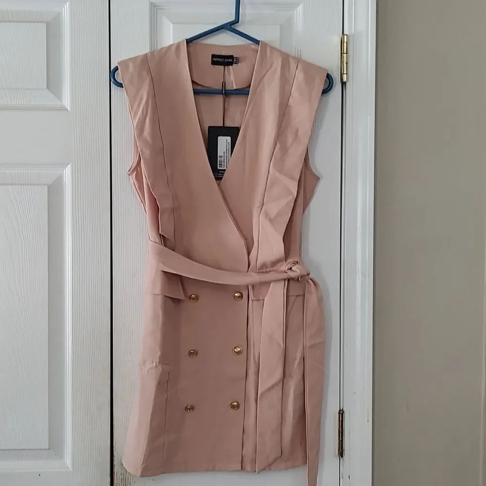PrettyLittleThing  Nude Sleeveless Gold Button Detail Blazer Dress